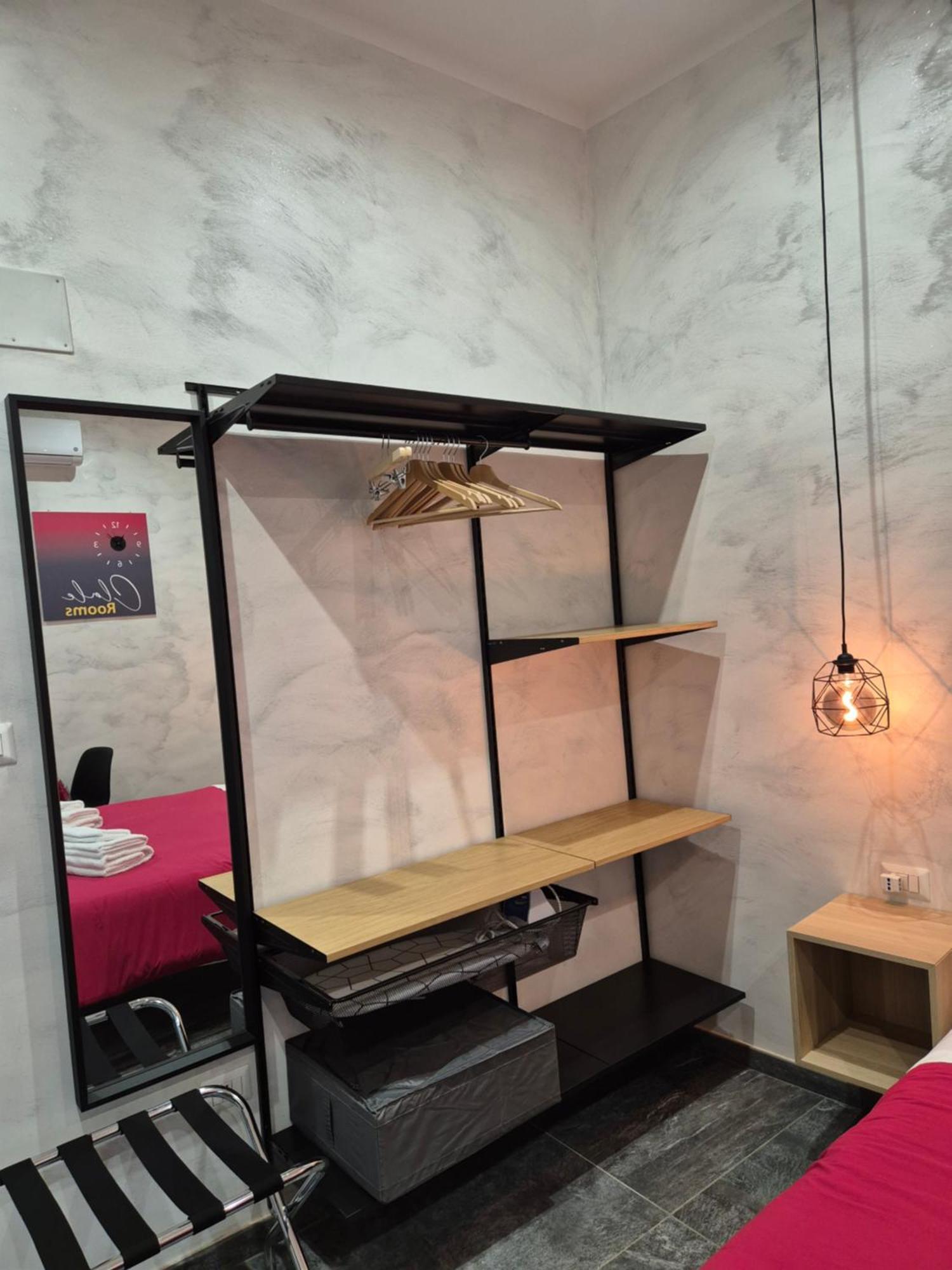 Clale Rooms Наполи Екстериор снимка